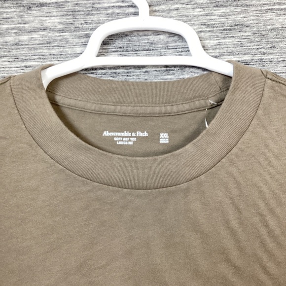 A&F Men’s Soft Brown Crew Neck Pocket Undone Hems
Soft A&F TEE LONGLINE - Picture 2 of 4